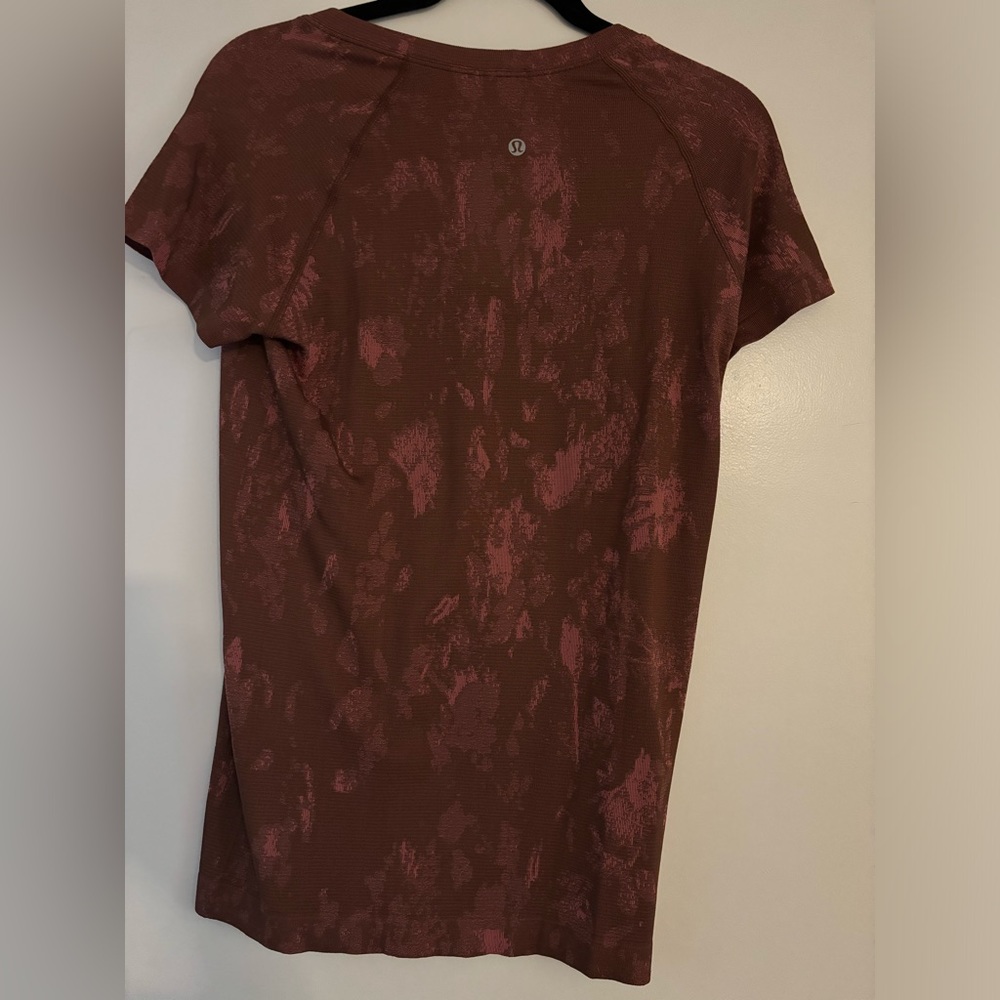 Lululemon swiftly short sleeve size 10 color orange/brown